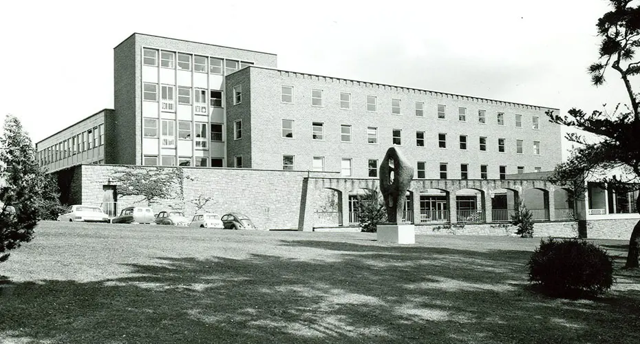 Queens building