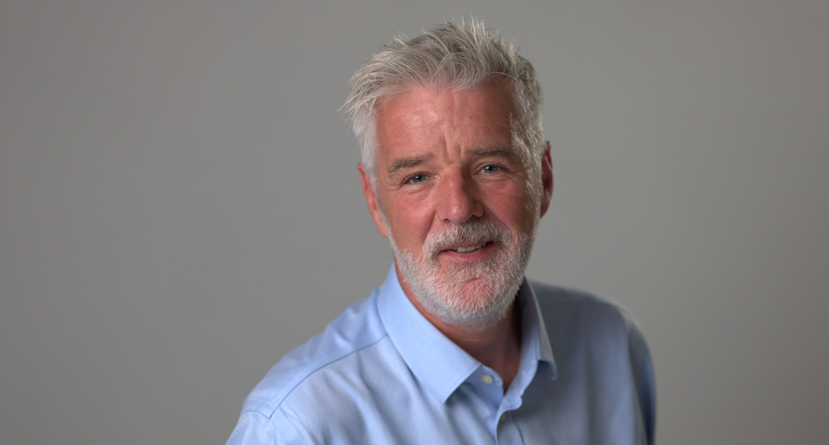Professor Stuart Bearhop
