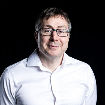 Headshot of angus jones.