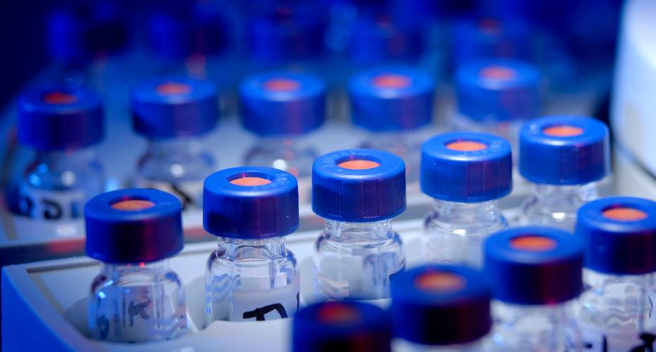 Specimin bottles