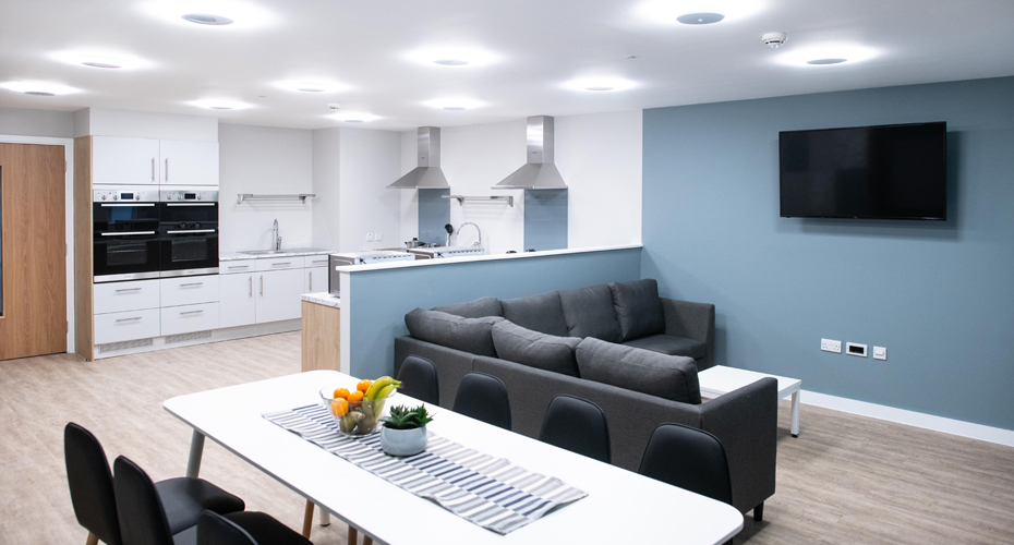 Spreytonway Kitchen/Dining/Living-Room
