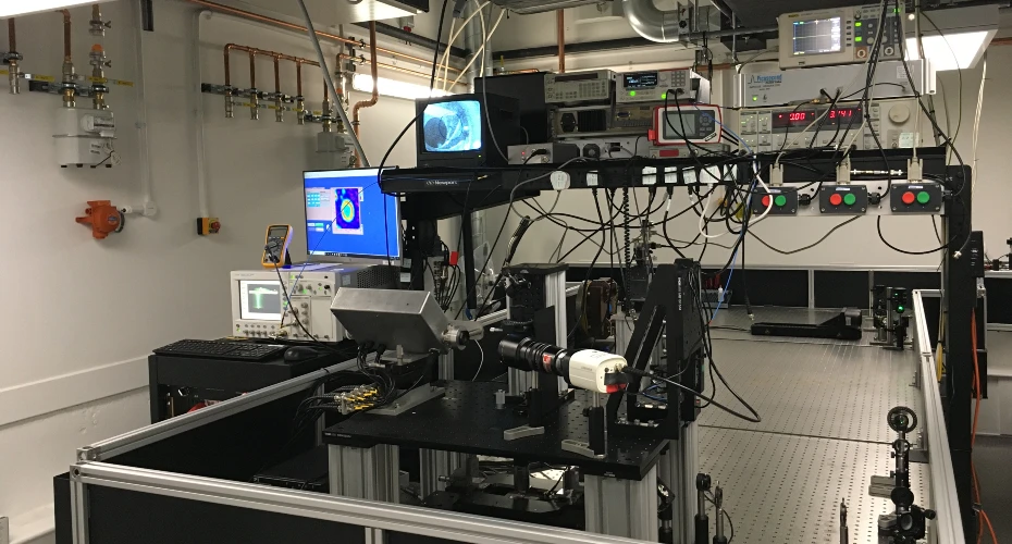Exeter time-resolved magnetism is an ultrafast laser facility for ultrafast/high frequency magnetism characterisation